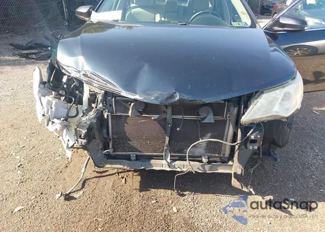 2012 Toyota Camry Hybrid/Le/Xle z USA, uszkodzony, nr VIN 4T1BD1FK1CU062995